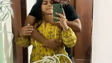 Beautiful tanker wife boob press and doggy viral sex
