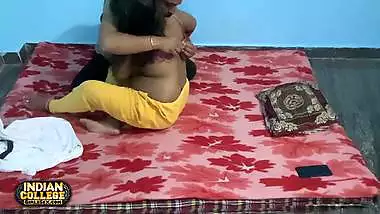 Mom Tamil Aunty With Huge Belly Having Sex On...