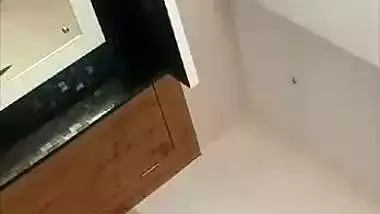 Mature mom boobs show caught by incest son viral clip