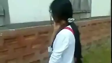 Sexy school girl blowjob in a Ooty street