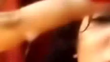 Beautiful girl fingering and boobs show viral MMS