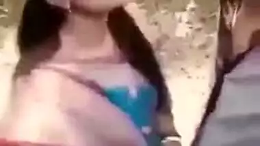 Lovely Desi XXX girl gives a hot blowjob outdoors till her boyfriend cum MMS