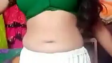 Bengali girl nude MMS video