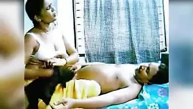 Desi Mallu Aunty Fucking With Her Neighbor - PORNMELA.COM