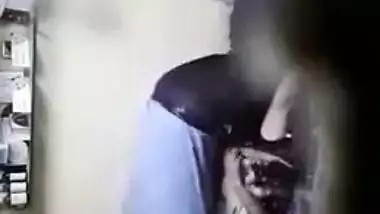 Desi aunty with doctor in Indian sex in clinic mms scandal