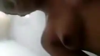 Today Exclusive-cute Lankan Tamil Girl Showing Her Boobs And Pussy Part 2