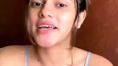 Meghna Kaur hot video braless nippels poke