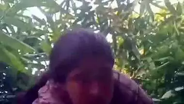 Big boob lady enjoys desi outdoor sex with a gardener