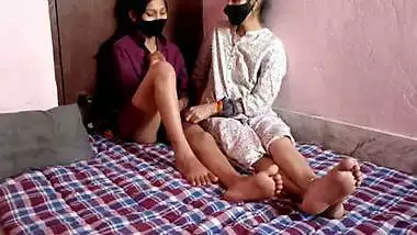 For Money Saheli Ko Apne Boyfriend Se Chudayi karayi- Desi Indian Threesome Porn Hindi Audio