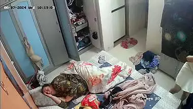 Tanker bhabhi dress change after nude bath