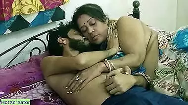 Filthy Desi mom needs her stepson's XXX prick for her moist vagina