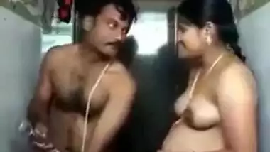 Patna guy takes a nude bath with his pregnant wife