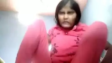 Indian hairy pussy girl exposing