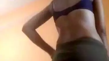 Sexy full nude show by Indian girl