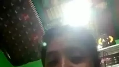 Desi Bhabhi shows boobs on video call