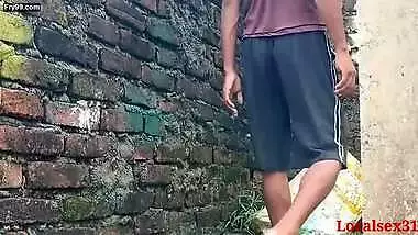 Your Sonali Bhabi Sex With Boyfriend in A Wall Side