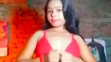 Dehati teen girl showing virgin boobs and pussy