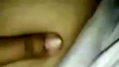 Man eats his lady’s pink pussy on video call sex