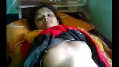 Desi house wife given hot blowjob session against money