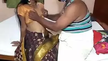 Young Housewife Fucking In New Brown Saree