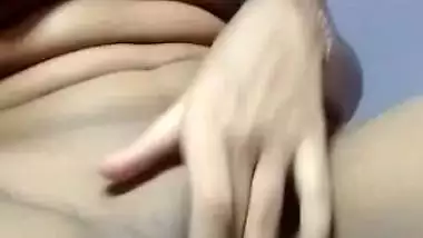 Horny Desi Girl Pussy Fingering