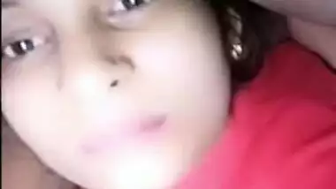 Man exploits Desi girl for XXX fun in this homemade close-up video