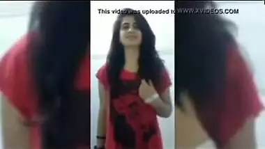 Cute Delhi Girl Showing Boobs For Lover