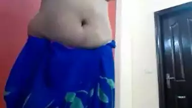 big boob desi bhabhi in sari naked