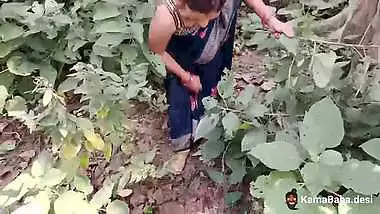 Desi Bhabhi and her neighbor’s outdoor sex video