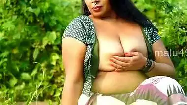 Mallu model topless big boobs viral video shoot