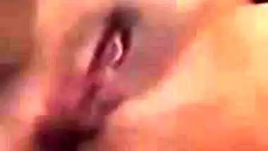 Indian XXX girl showing her beautiful pussy and tits on live cam