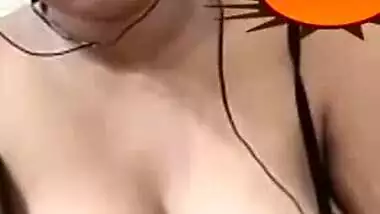 Desi girl showing boob on video call