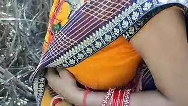 Desi sex MMS of a slut Bhabhi and her pervert devar