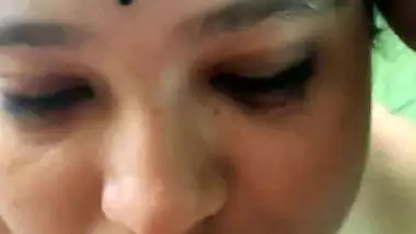 Chubby tanker MILF nude and viral Indian blowjob