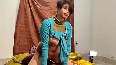 Amazing hot desi threesome sex! Hot Slut Bhabhi vs two guys
