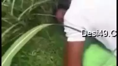 Voyeur films Desi mms video of village lovers caught fucking outdoor