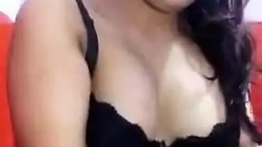 Cute Desi Girl Record Nude selfie