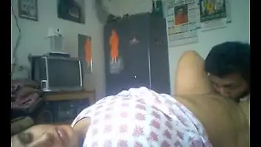 Indian mom sex video of a man sucking a cunt