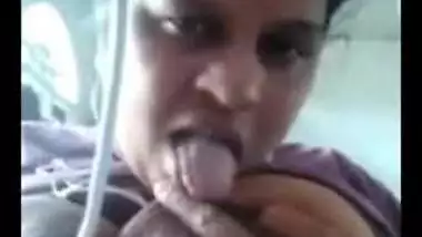 During the video call the Indian minx plays with tits and pussy