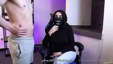 Sexy muslim babe romance with her lover