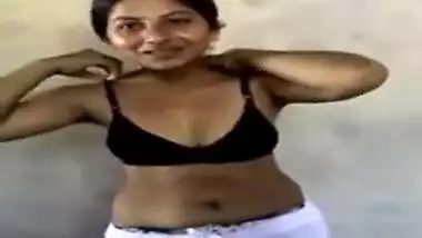 Sex MMS Of North Indian Girl With Boyfriend