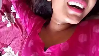 Indian desi bhabhi showing her assets to her bf.