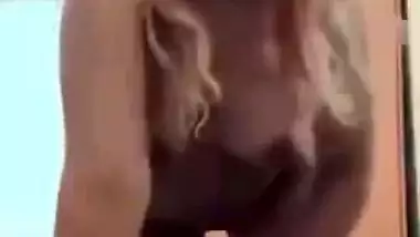 Horny girl dance nude show and fingering videos