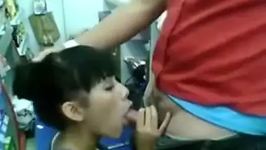Xxx Sex Videos Of Assamese Girl Giving To Delhi Store Owner