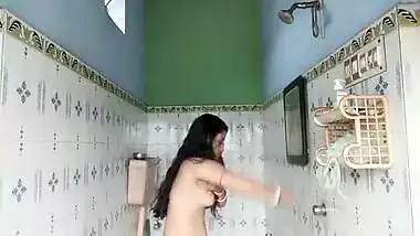 Sexy Bhabi Bath Videos