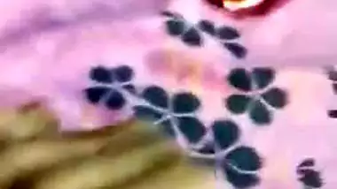 Boyfriend inserting beer bottle in GF pussy viral sex
