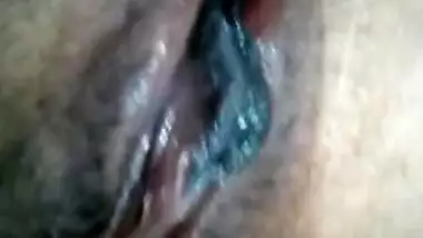 Indian woman shamelessly flashes her XXX tits and sex vagina in close-up