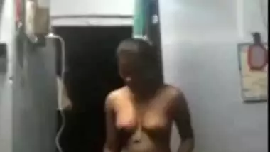 Madurai Tamil aunty video showing nudity viral MMS