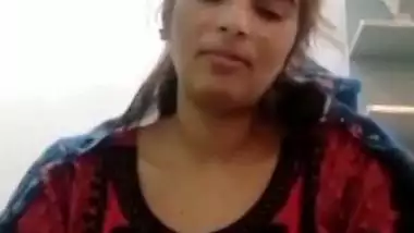 Paki wife huge boobs show on viral video call