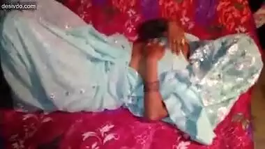 Indian desi Saree shalni bhabhi night sote bakt fucked